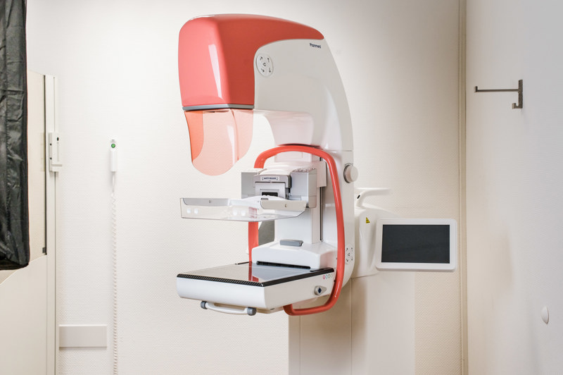 Strahlensparende, volldigitale Mammographie mit 3D-Verfahren (Tomosynthese)